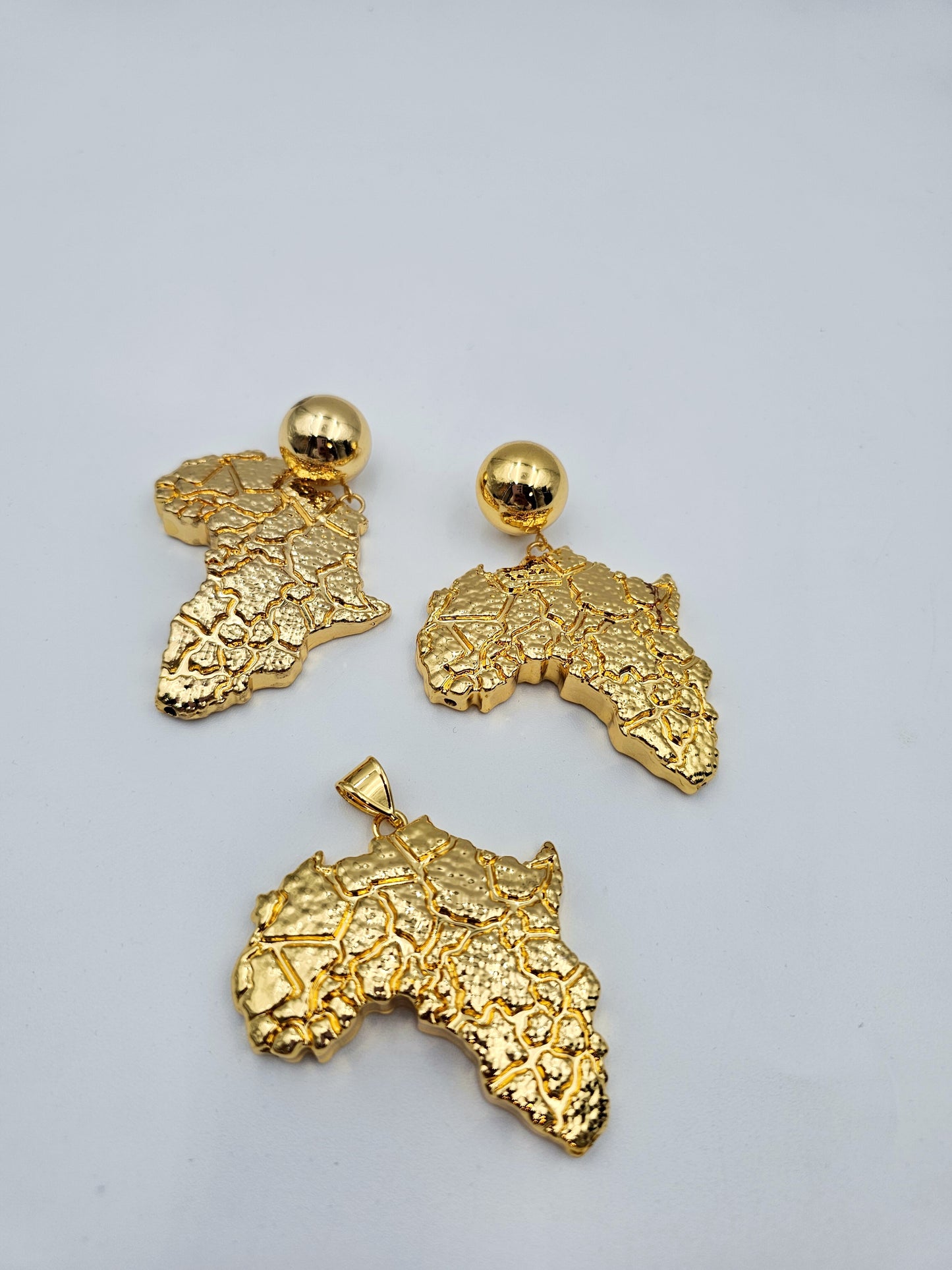 DA 870 EARRING AND PENDANT