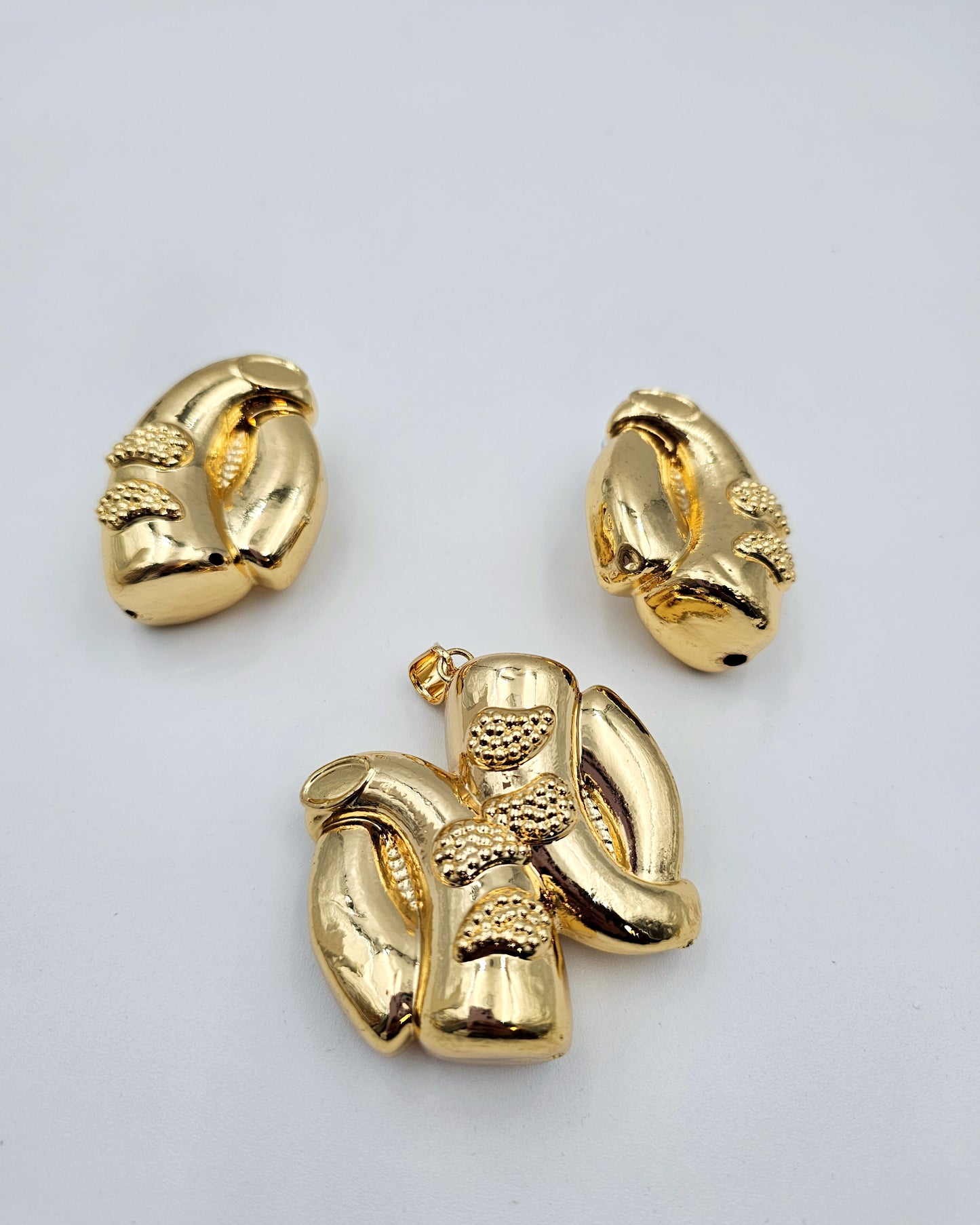 DA 652 EARRING AND PENDANT