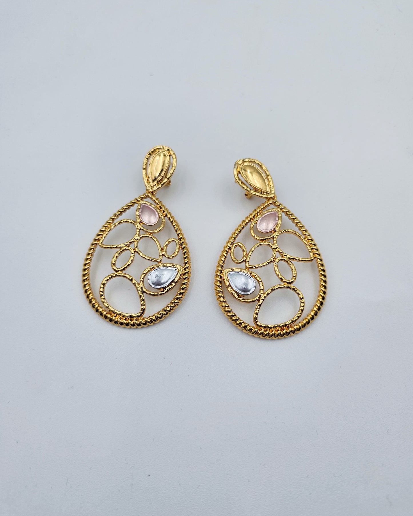 DA 048 STATEMENT DROP EARRING