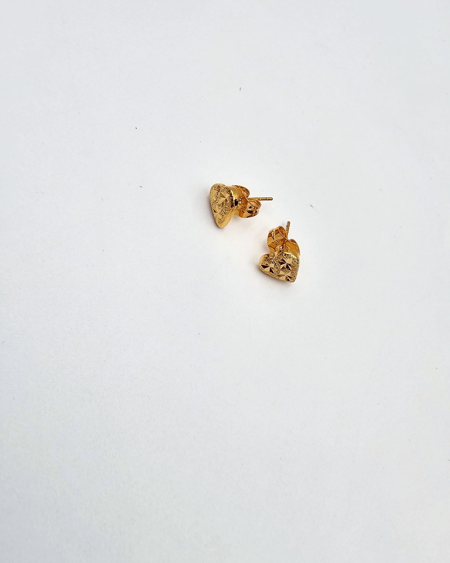 DA 206 SMALL STUD EARRING