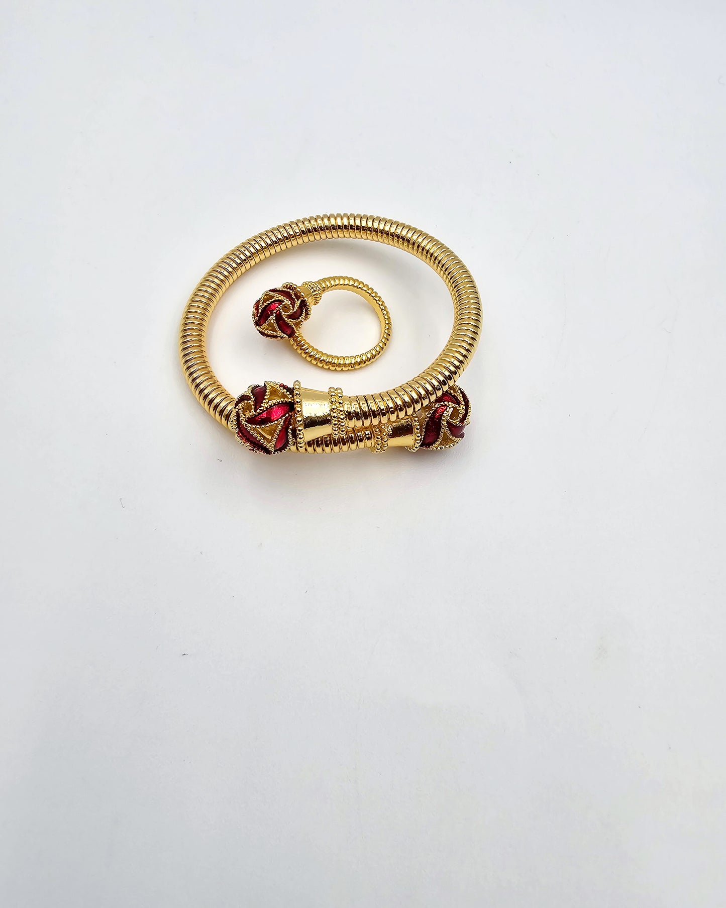 DA 702 BANGLE AND RING