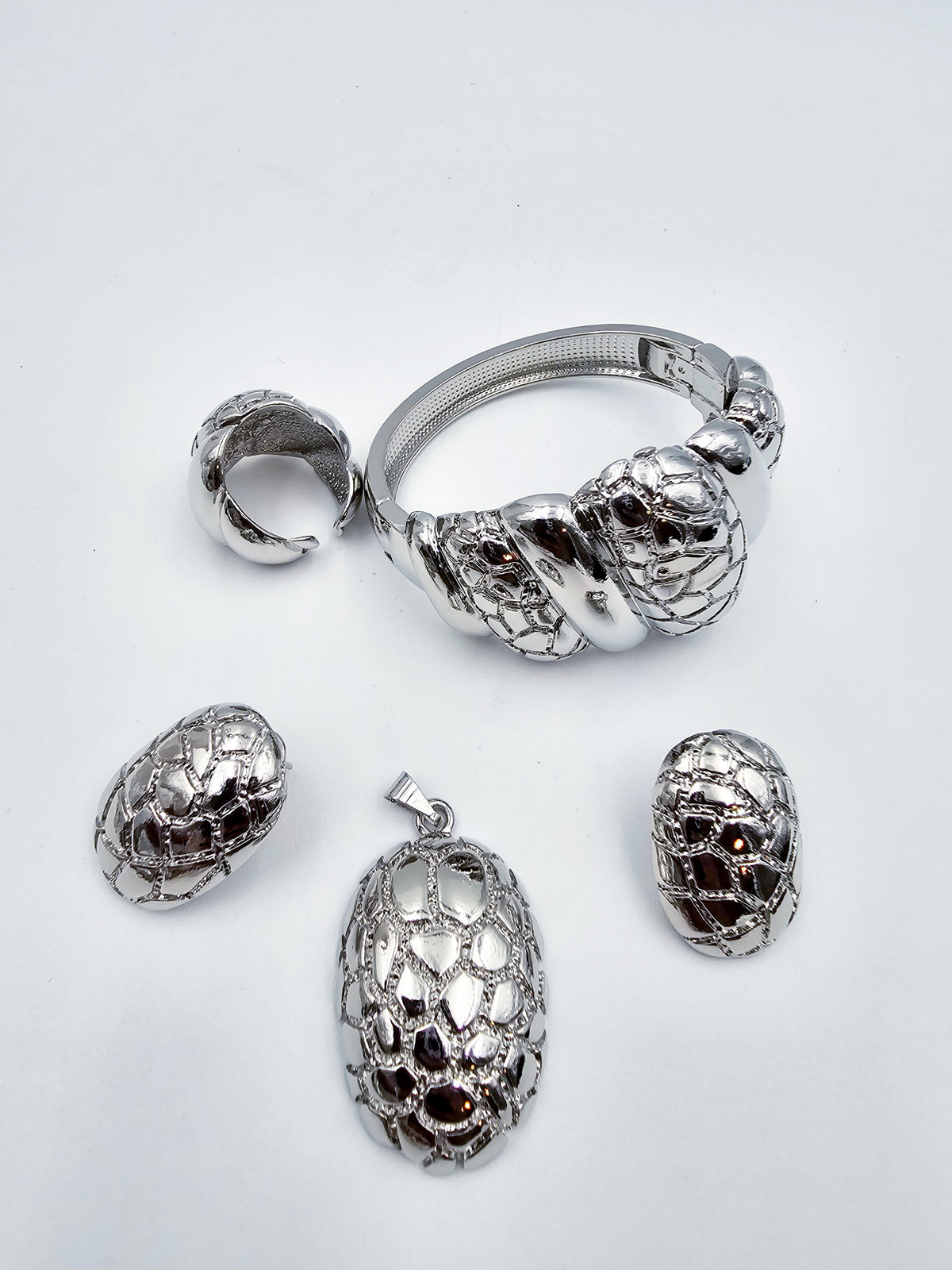 DA 561 BANGLE SET