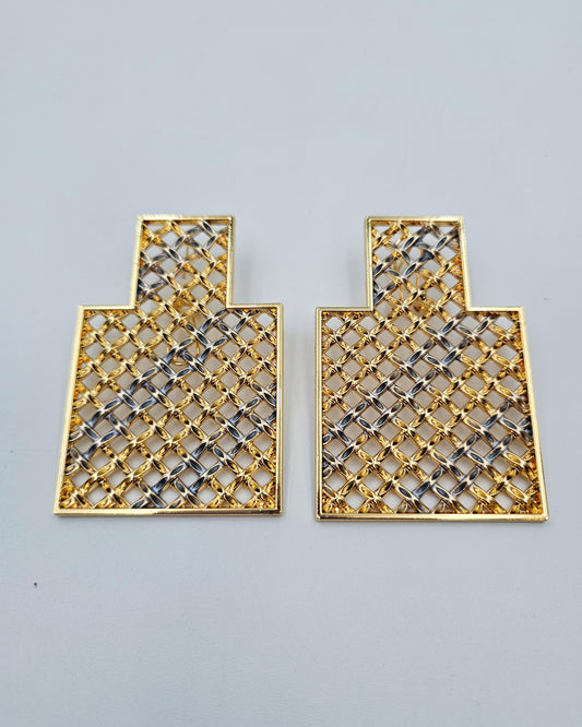 DA 244  EARRING