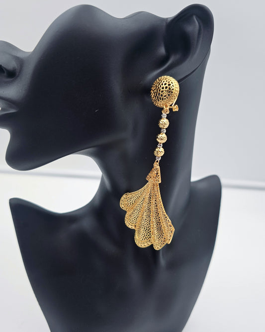 DA 053 DROP EARRING