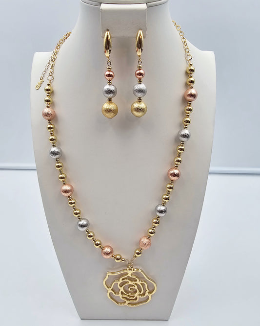 DA 033 Long Necklace