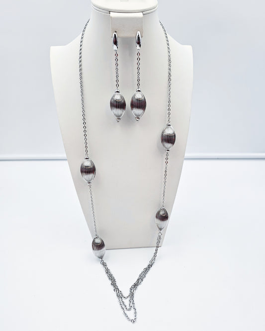 DA 808 LONG NECKLACE