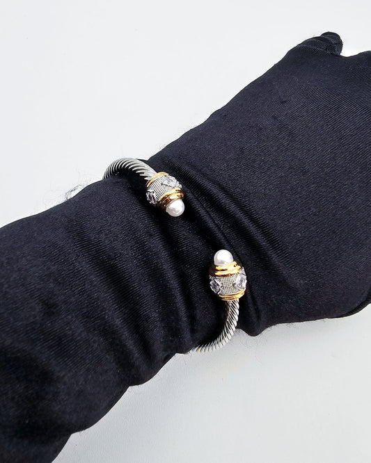 DA 877 BANGLE