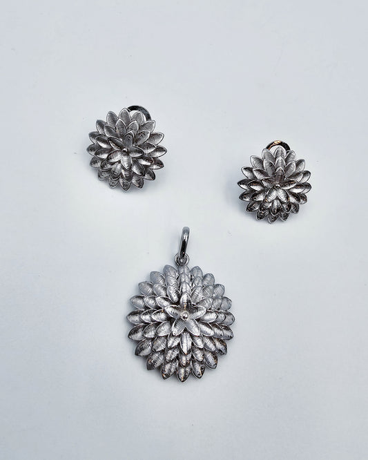 DA 755 EARRING AND PENDANT