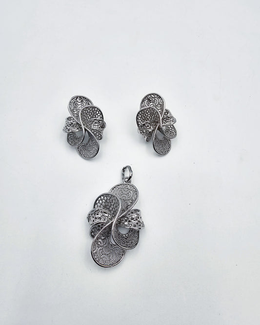 DA 777 EARRING AND PENDANT