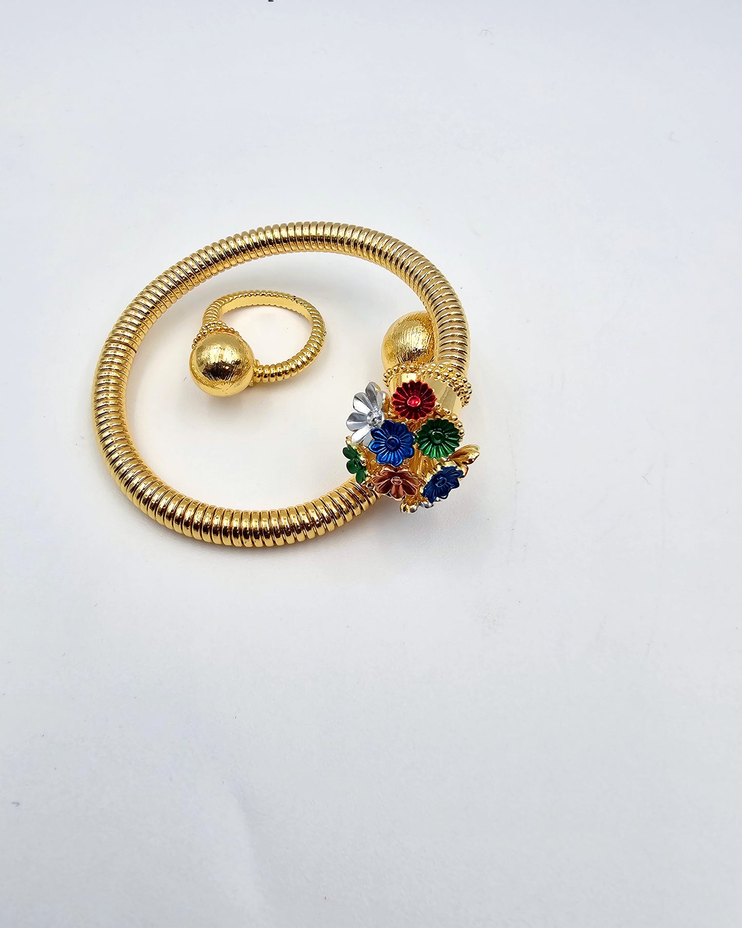 DA 651( BANGLE AND RING