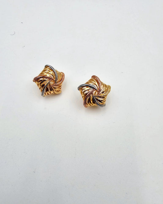 DA 586 EARRING