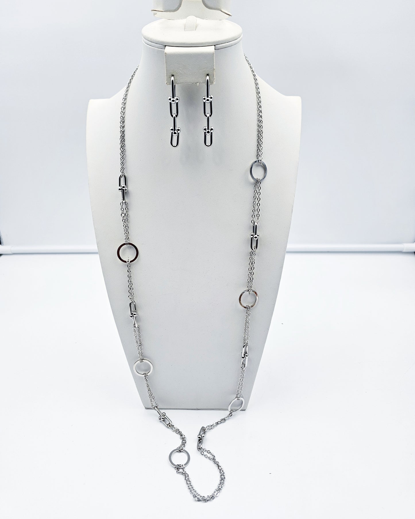 DA 734 LONG NECKLACE